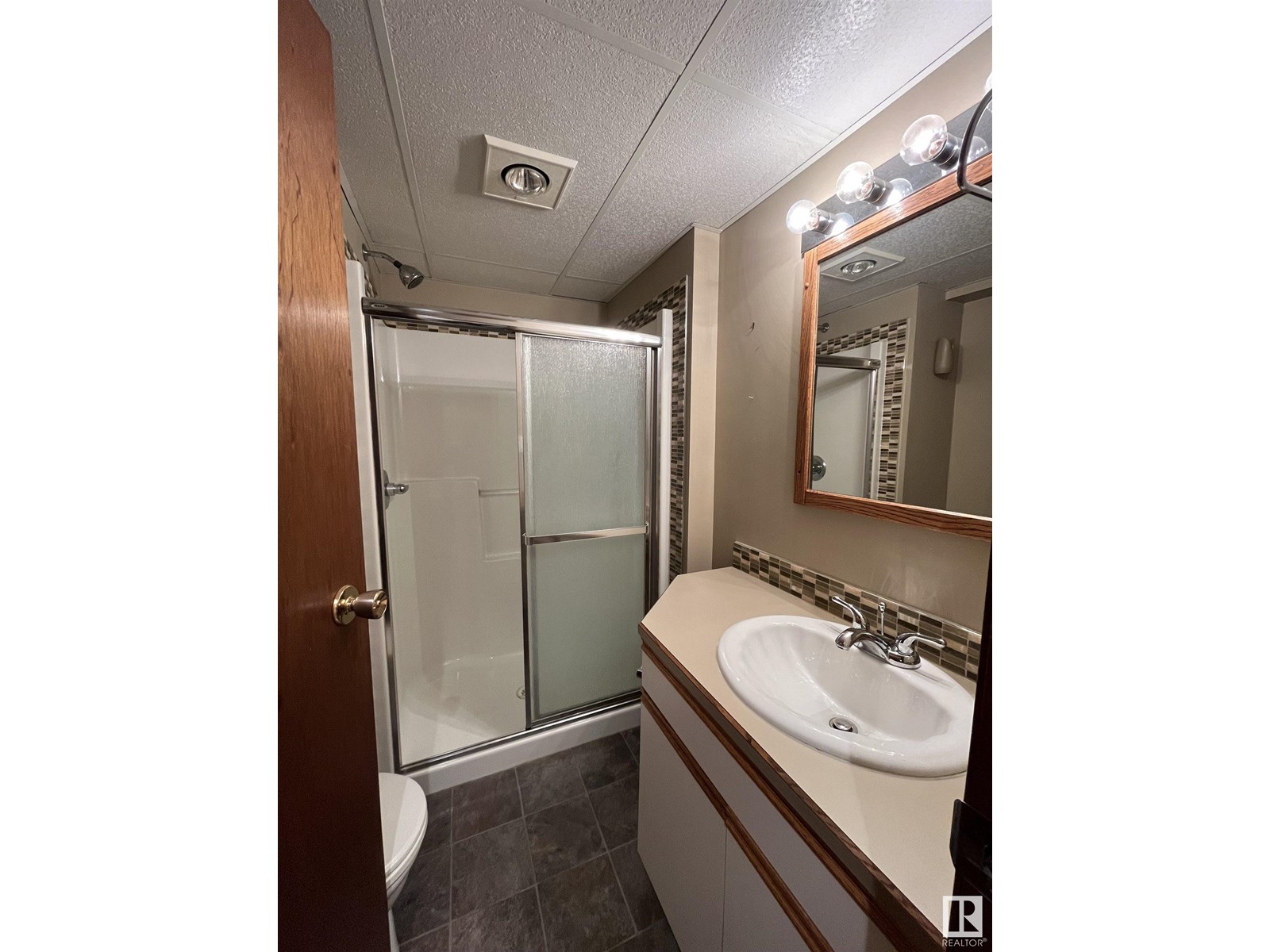4818 50 St, Barrhead, Alberta  T7N 1G4 - Photo 29 - E4449101