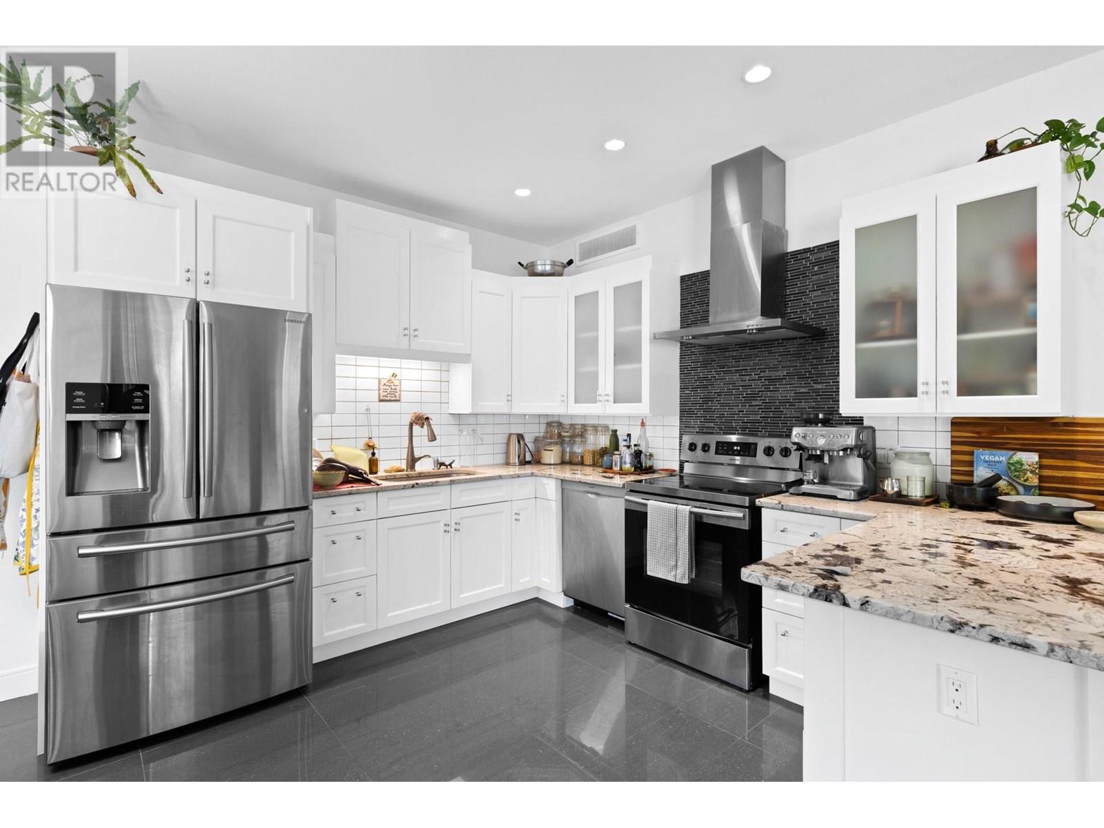 935 Laurier Avenue, Kelowna, British Columbia  V1Y 6A9 - Photo 46 - 10357584