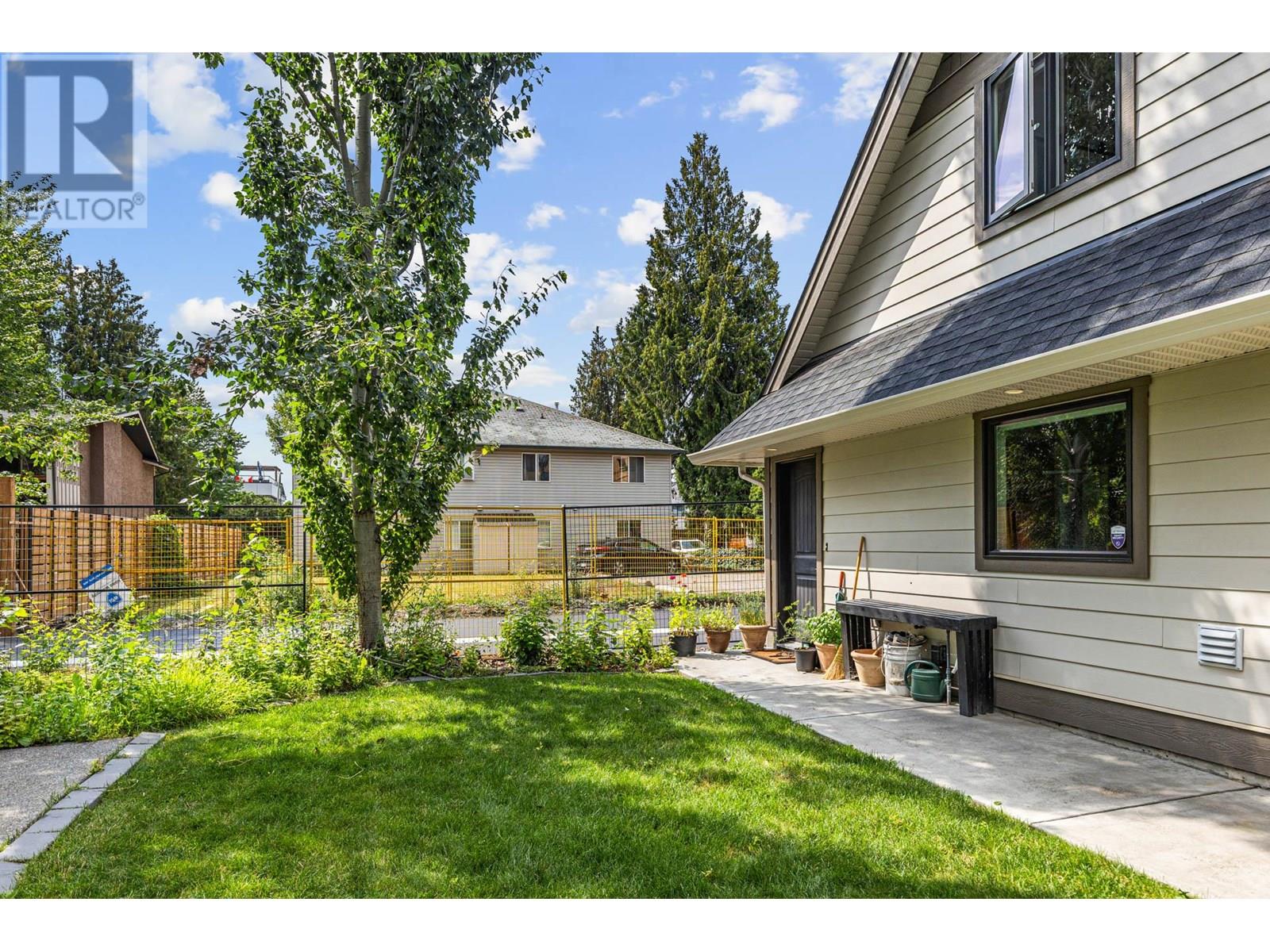935 Laurier Avenue, Kelowna, British Columbia  V1Y 6A9 - Photo 60 - 10357584