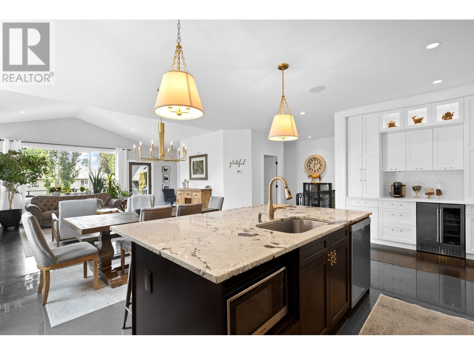 935 Laurier Avenue, Kelowna, British Columbia  V1Y 6A9 - Photo 12 - 10357584