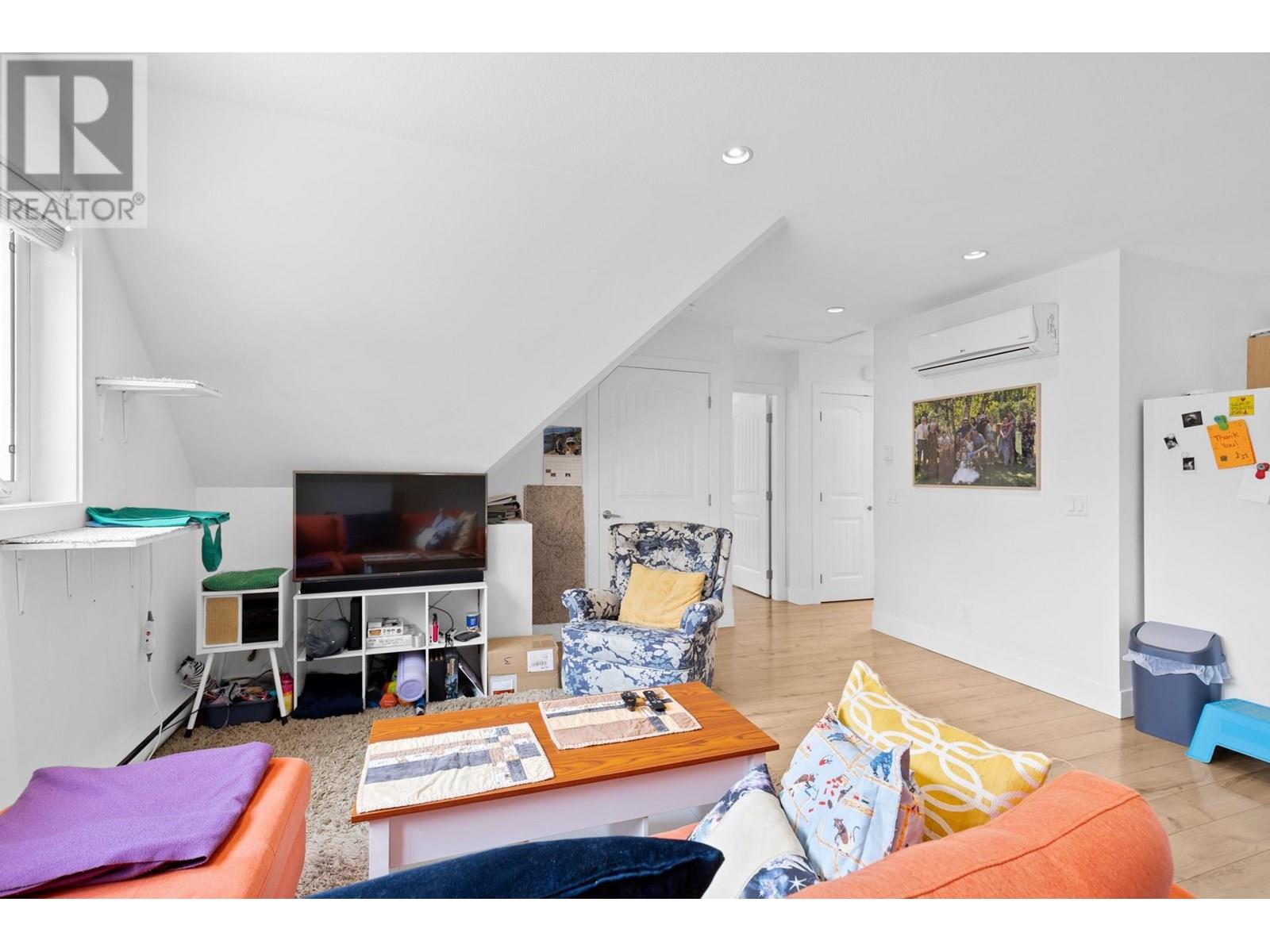 935 Laurier Avenue, Kelowna, British Columbia  V1Y 6A9 - Photo 71 - 10357584