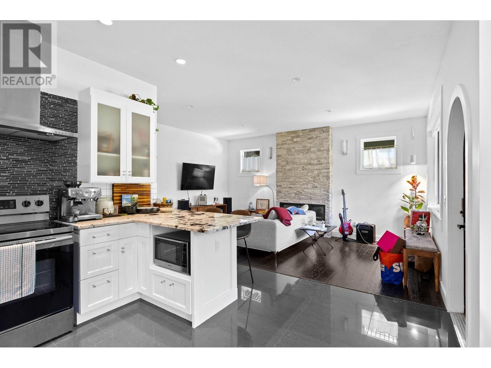 935 Laurier Avenue, Kelowna, British Columbia  V1Y 6A9 - Photo 49 - 10357584