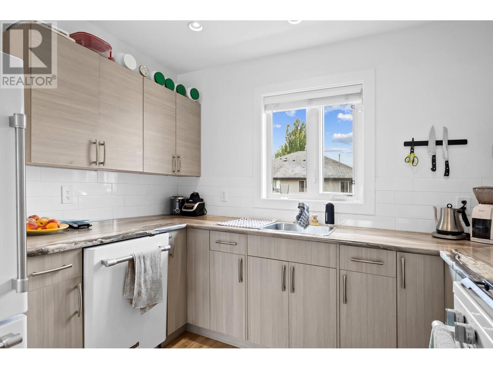 935 Laurier Avenue, Kelowna, British Columbia  V1Y 6A9 - Photo 75 - 10357584