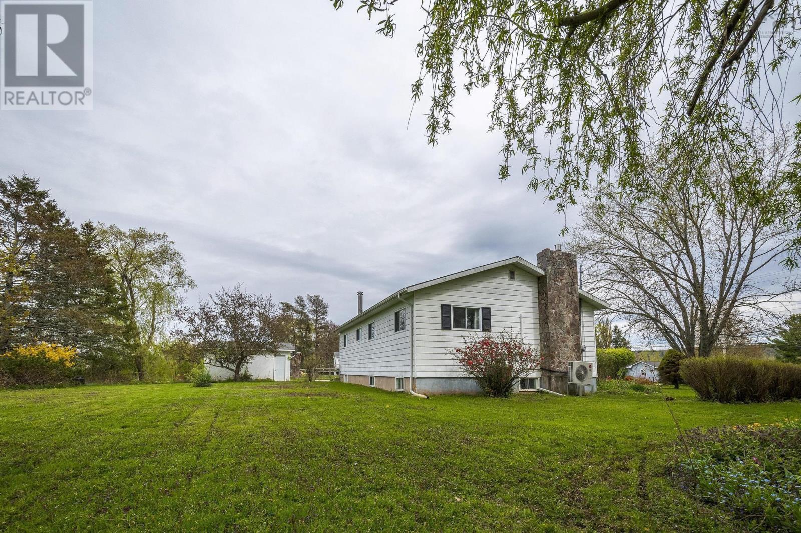 683 Main Street, Lawrencetown, Nova Scotia  B0S 1M0 - Photo 10 - 202510880