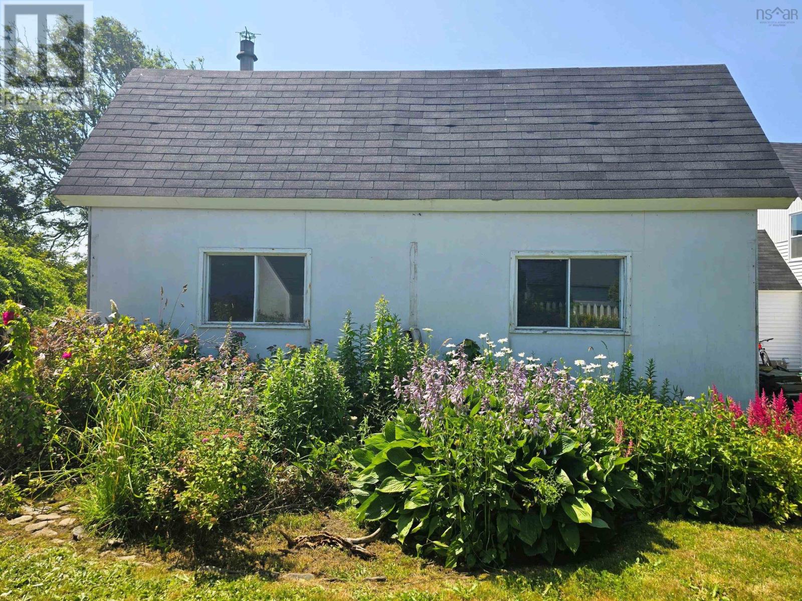 21 Charles Street, Port Maitland, Nova Scotia  B5A 5R8 - Photo 10 - 202519230