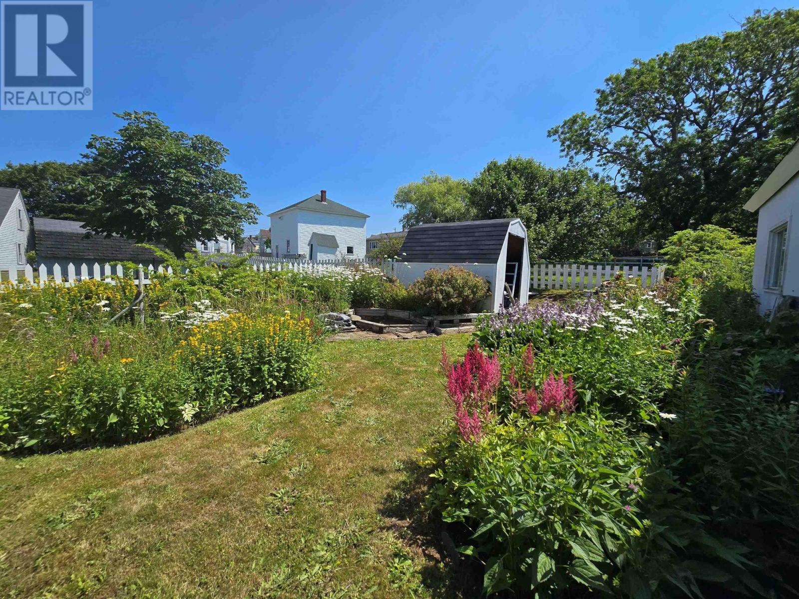 21 Charles Street, Port Maitland, Nova Scotia  B5A 5R8 - Photo 9 - 202519230