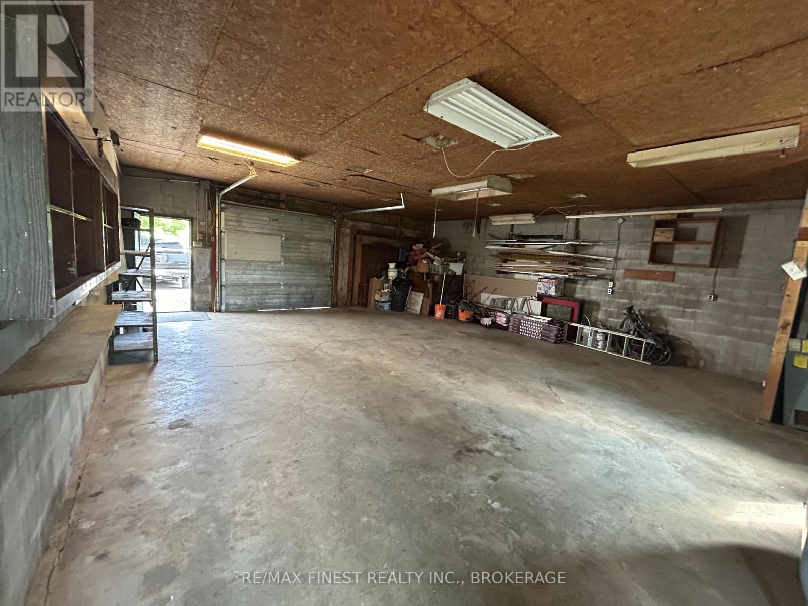 6 Greer Street, Kingston, Ontario  K7K 2V9 - Photo 28 - X12317033