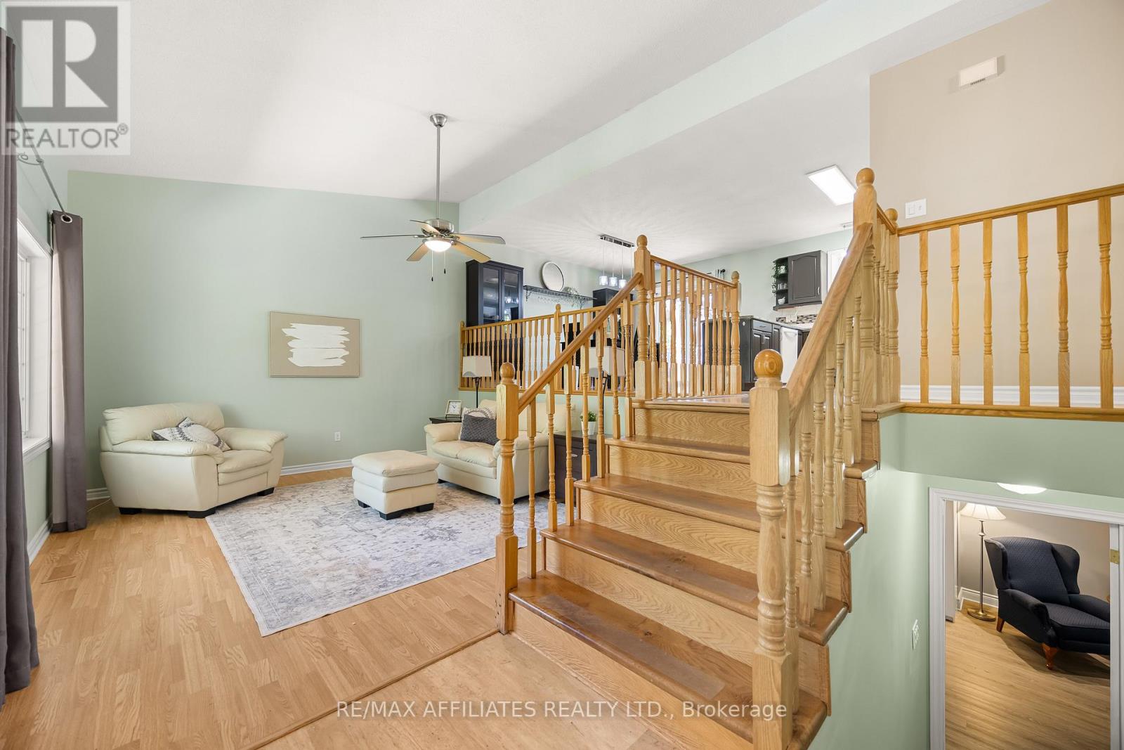 Property at 141 PINE RIDGE DRIVE image 4