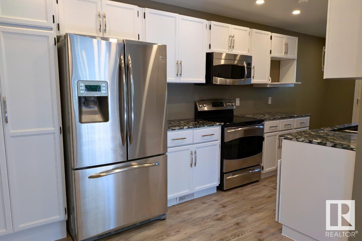 245 Primrose Gd Nw, Edmonton, Alberta  T5T 0R1 - Photo 11 - E4450496