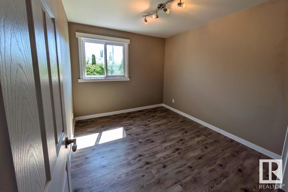 245 Primrose Gd Nw, Edmonton, Alberta  T5T 0R1 - Photo 17 - E4450496