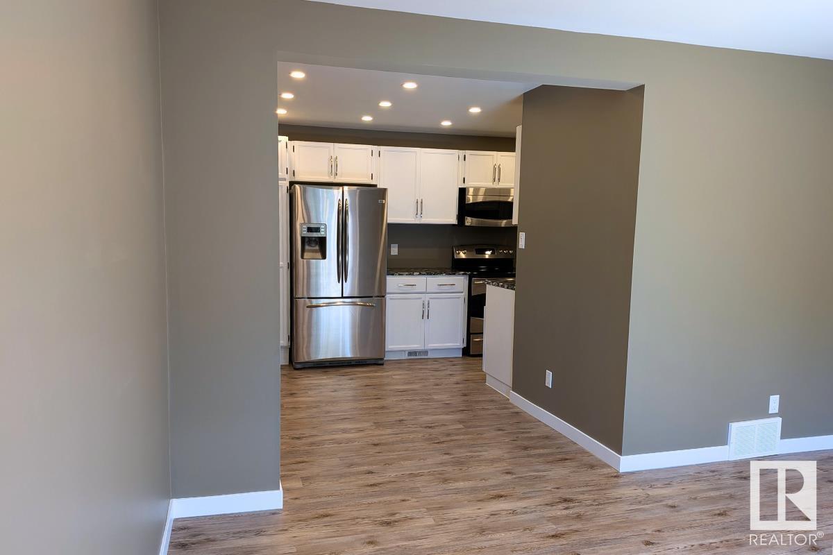 245 Primrose Gd Nw, Edmonton, Alberta  T5T 0R1 - Photo 9 - E4450496