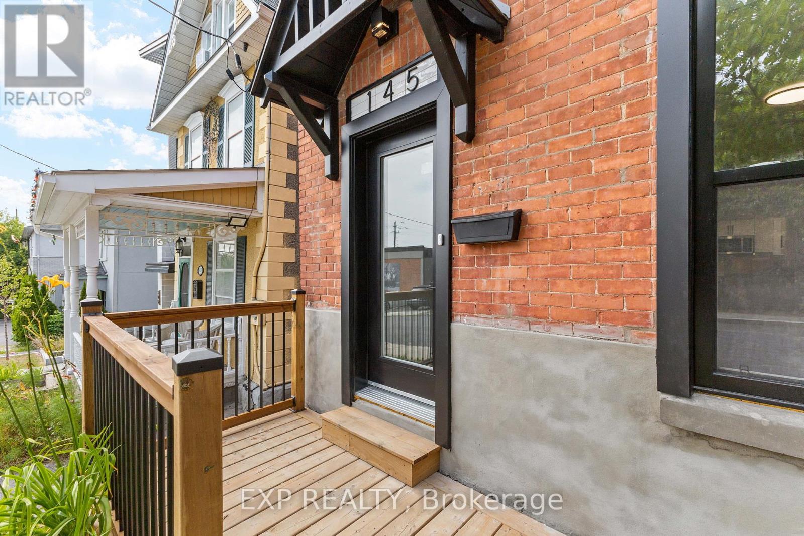 145 Willow Street, Ottawa, Ontario  K1R 6W2 - Photo 3 - X12317316