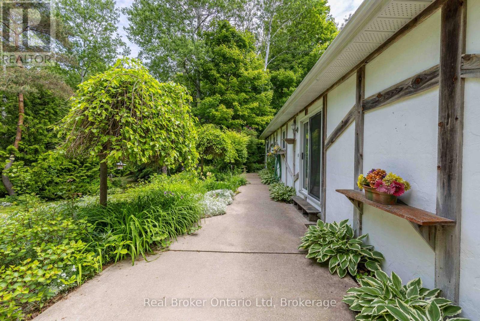 19 Sandy Pines Trail E, South Bruce Peninsula, Ontario  N0H 2G0 - Photo 23 - X12243697