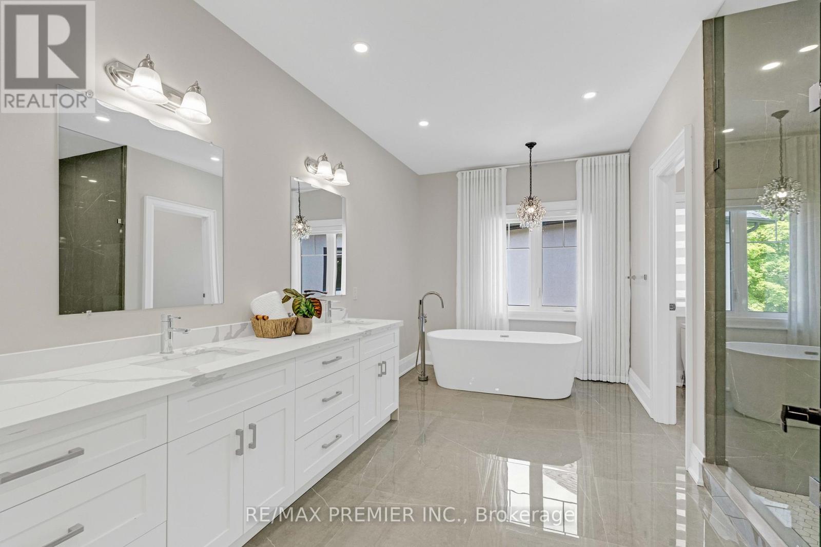 24 Francesca Court, Vaughan, Ontario  L4L 9L2 - Photo 24 - N12316315