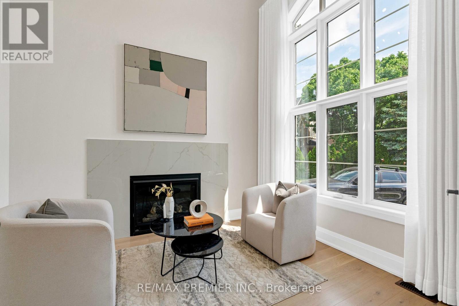 24 Francesca Court, Vaughan, Ontario  L4L 9L2 - Photo 7 - N12316315
