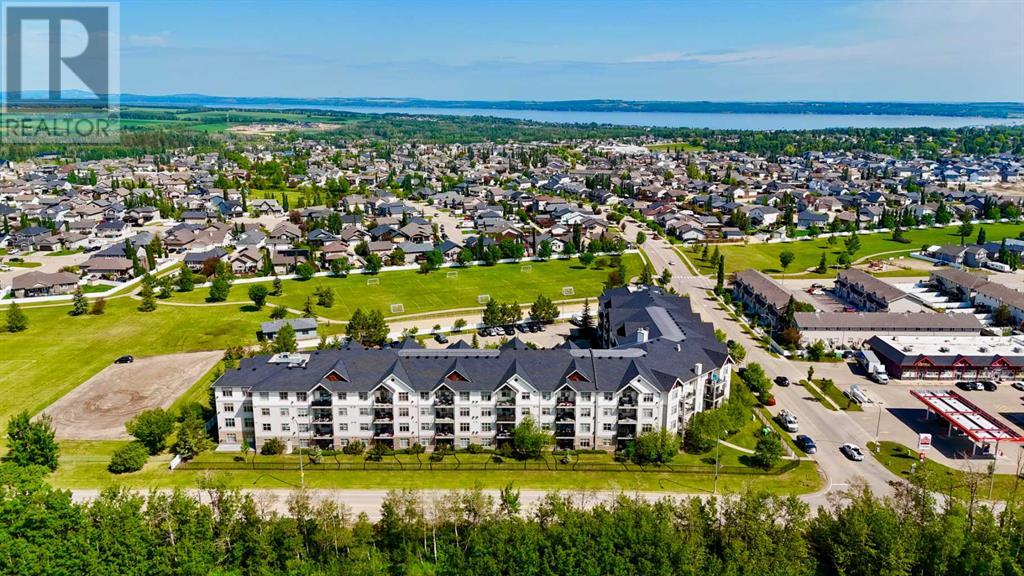 Property at 121, 100 Lakeway Boulevard image 2