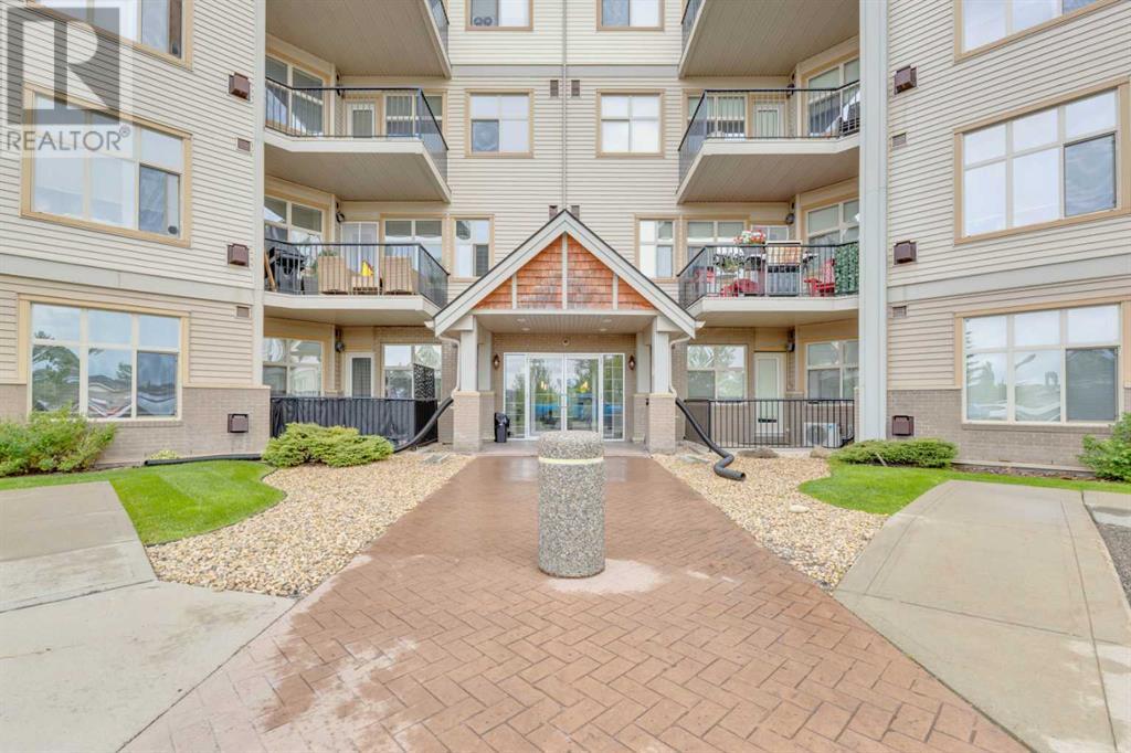 Property at 121, 100 Lakeway Boulevard image 4