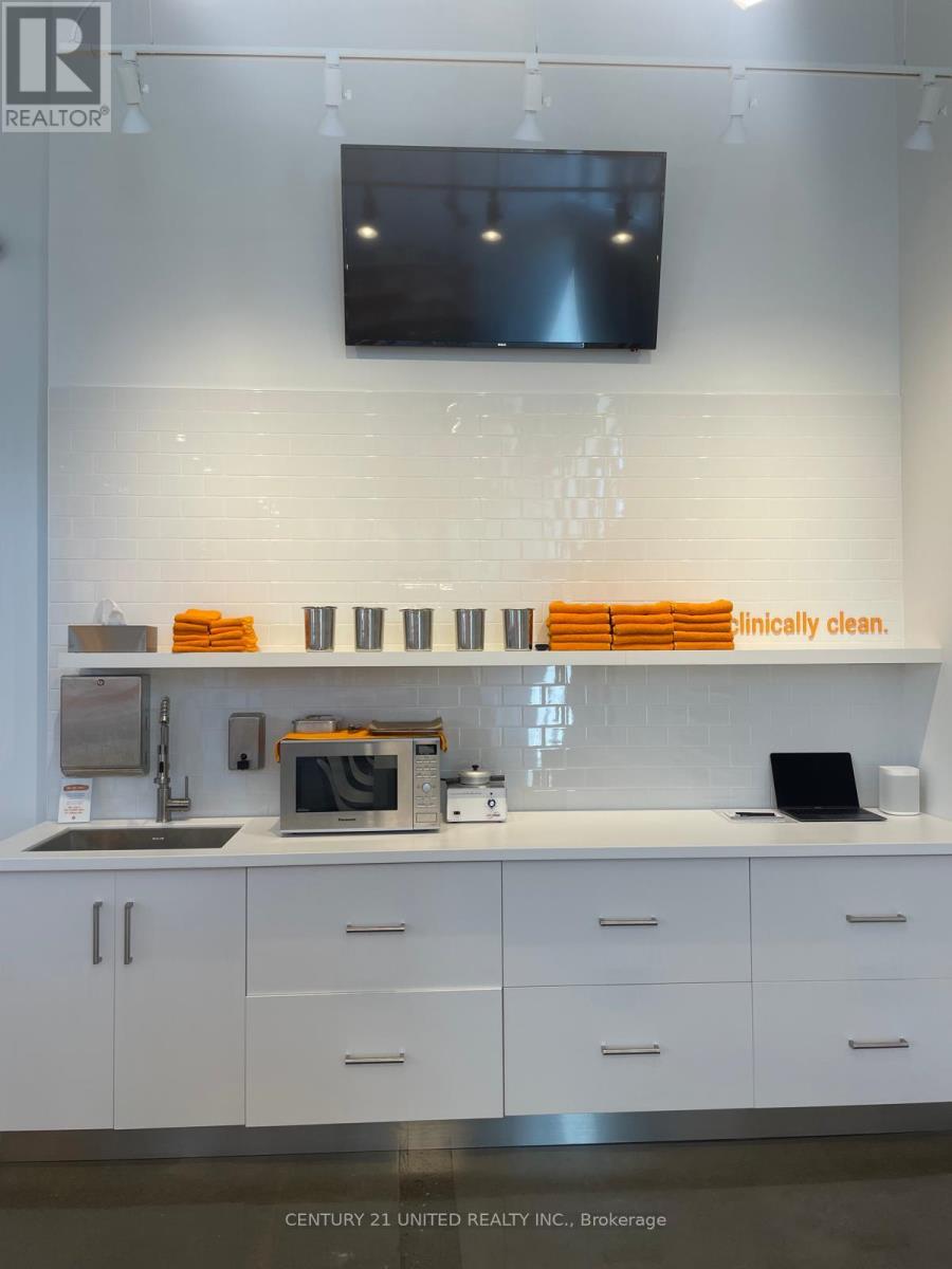 150b - 645 Lansdowne Street W, Peterborough, Ontario  K9J 7Y5 - Photo 12 - X12317293