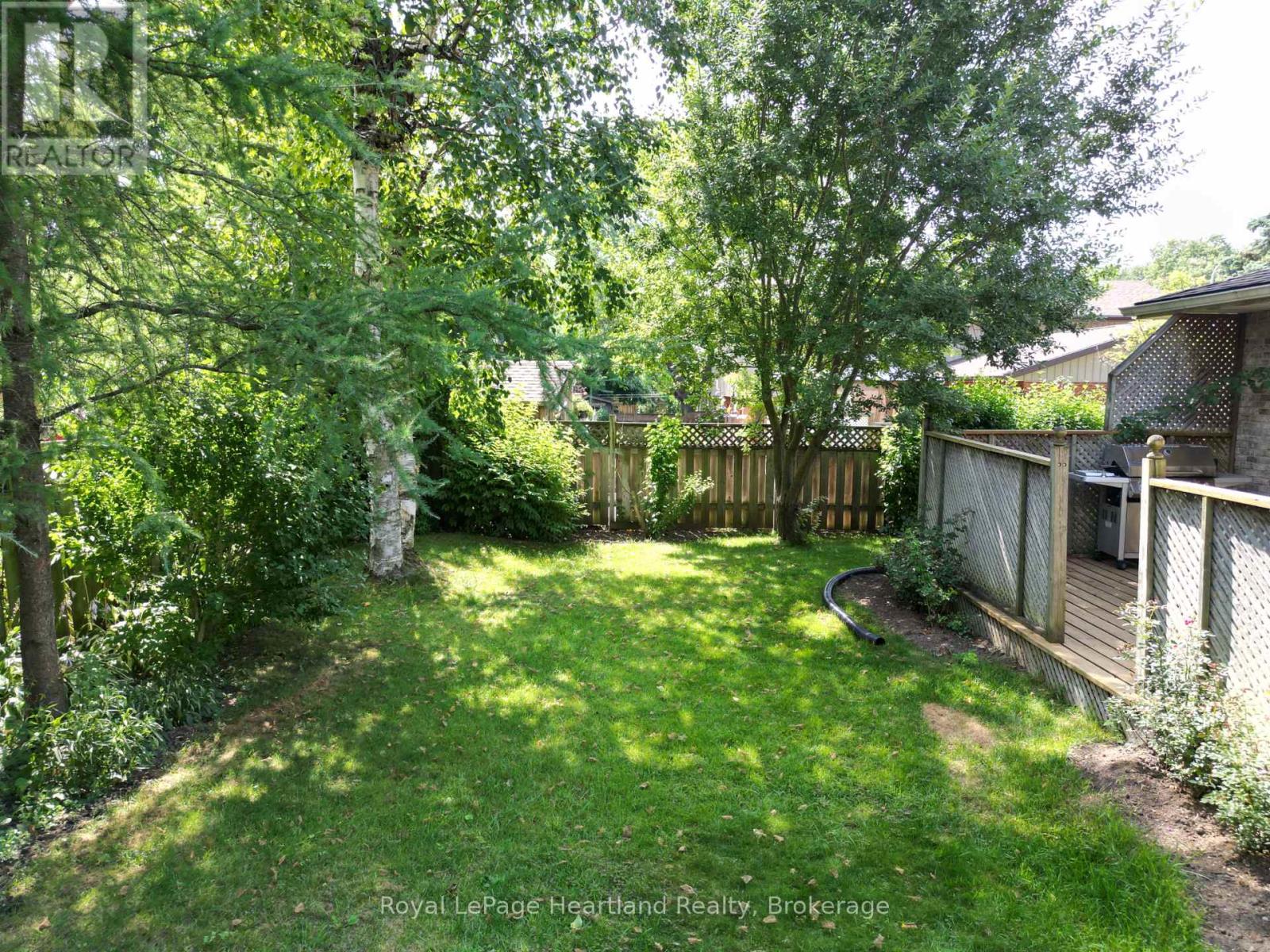 15 Kingscourt Crescent, South Huron, Ontario  N0M 1S1 - Photo 44 - X12317257