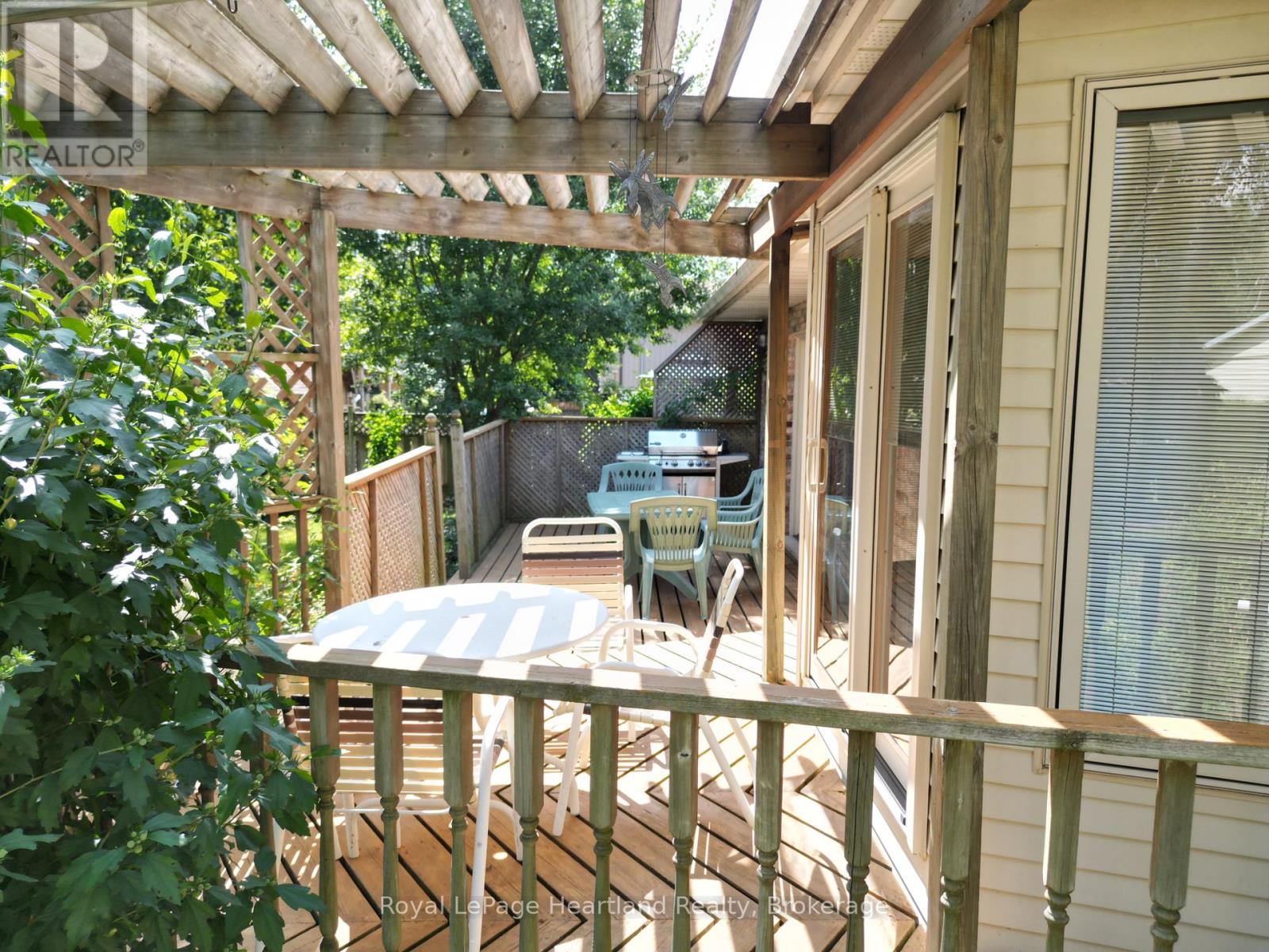 15 Kingscourt Crescent, South Huron, Ontario  N0M 1S1 - Photo 46 - X12317257