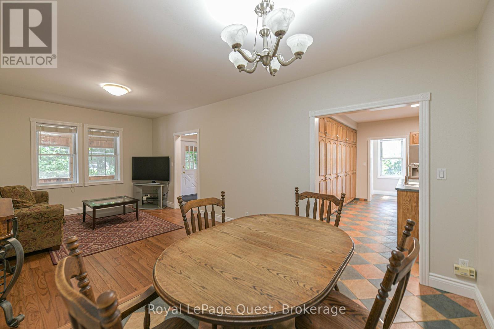 1046 Southwood Road, Gravenhurst, Ontario  P0E 1N0 - Photo 13 - X12317289