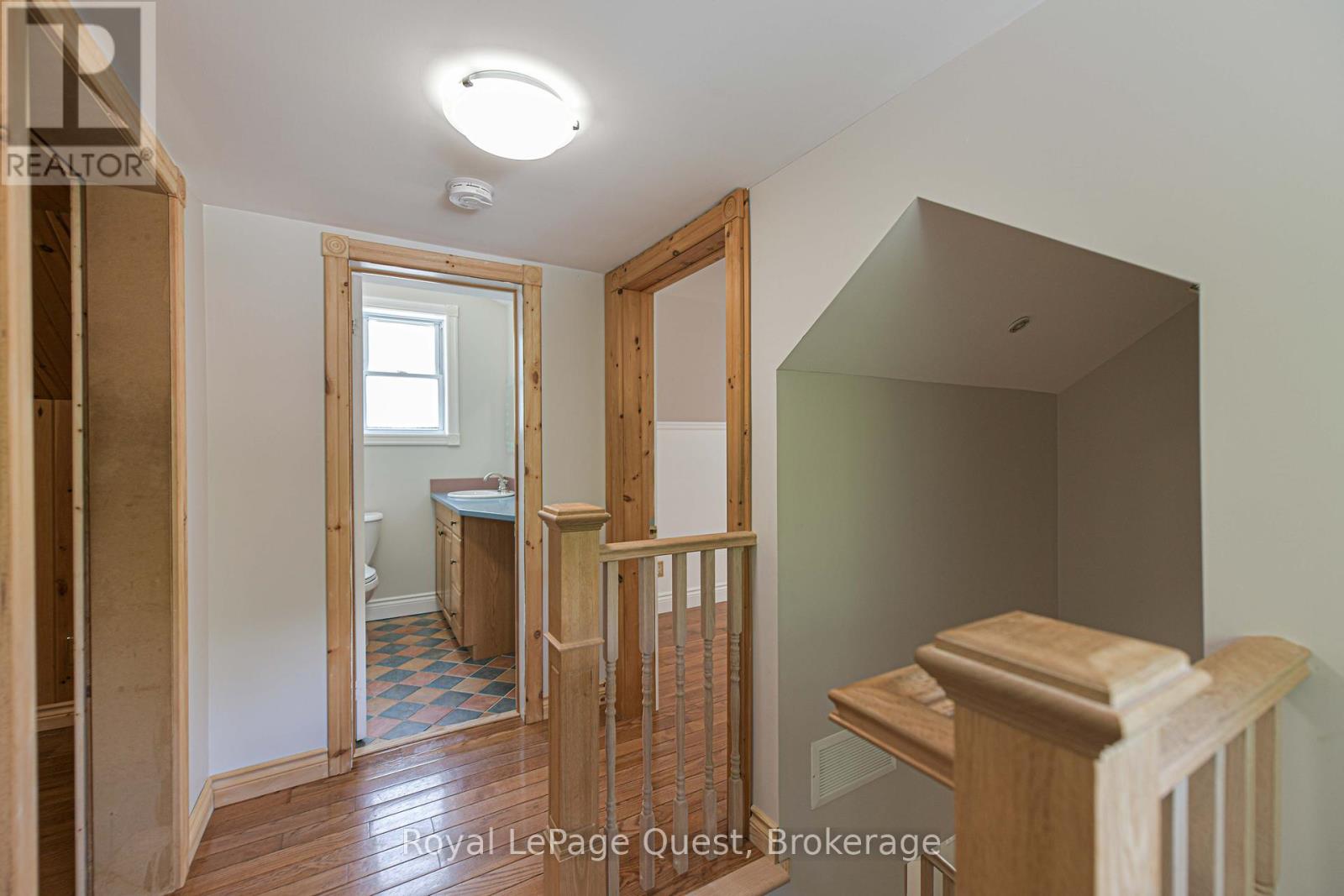 1046 Southwood Road, Gravenhurst, Ontario  P0E 1N0 - Photo 24 - X12317289