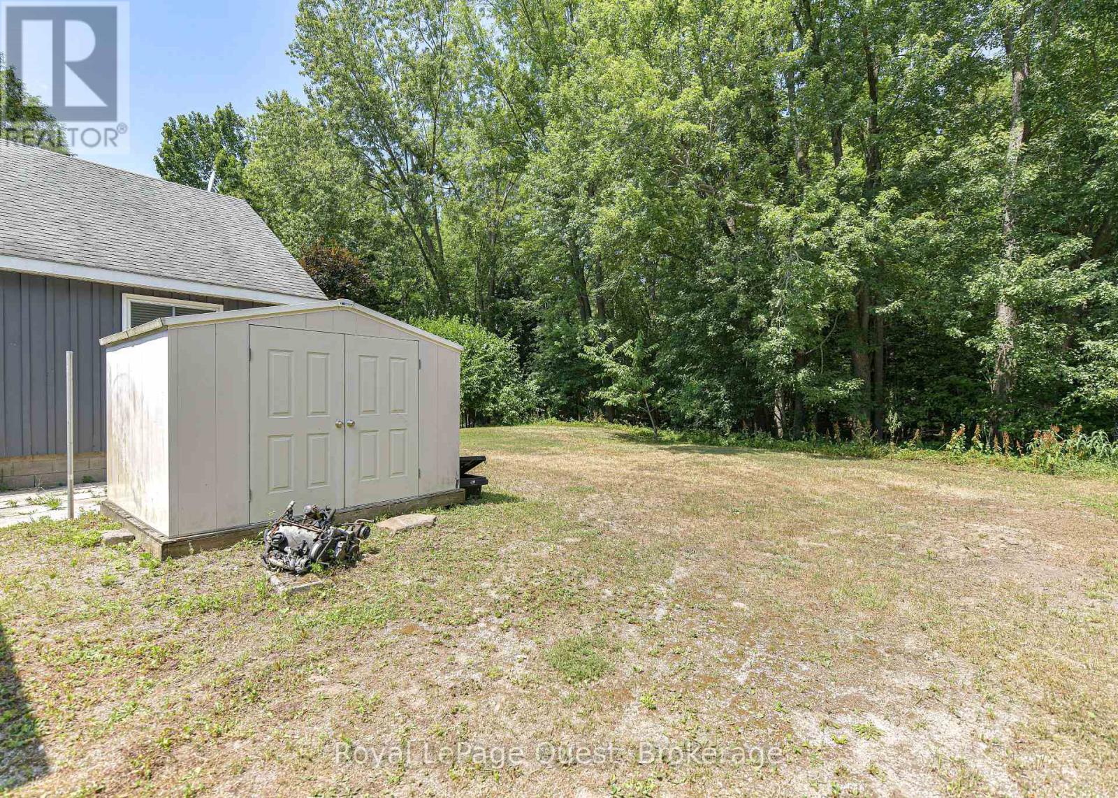 Property at 1046 SOUTHWOOD ROAD image 4