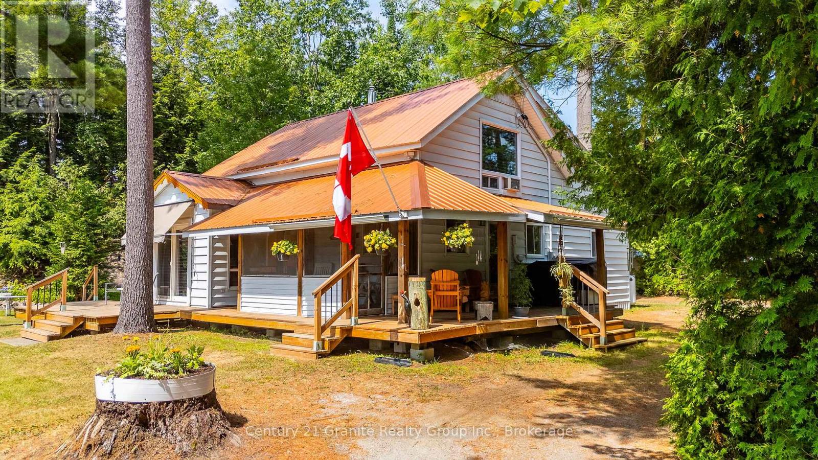 7575 Highway 35, Kawartha Lakes (Laxton/digby/longford), Ontario  K0M 2L0 - Photo 1 - X12317347