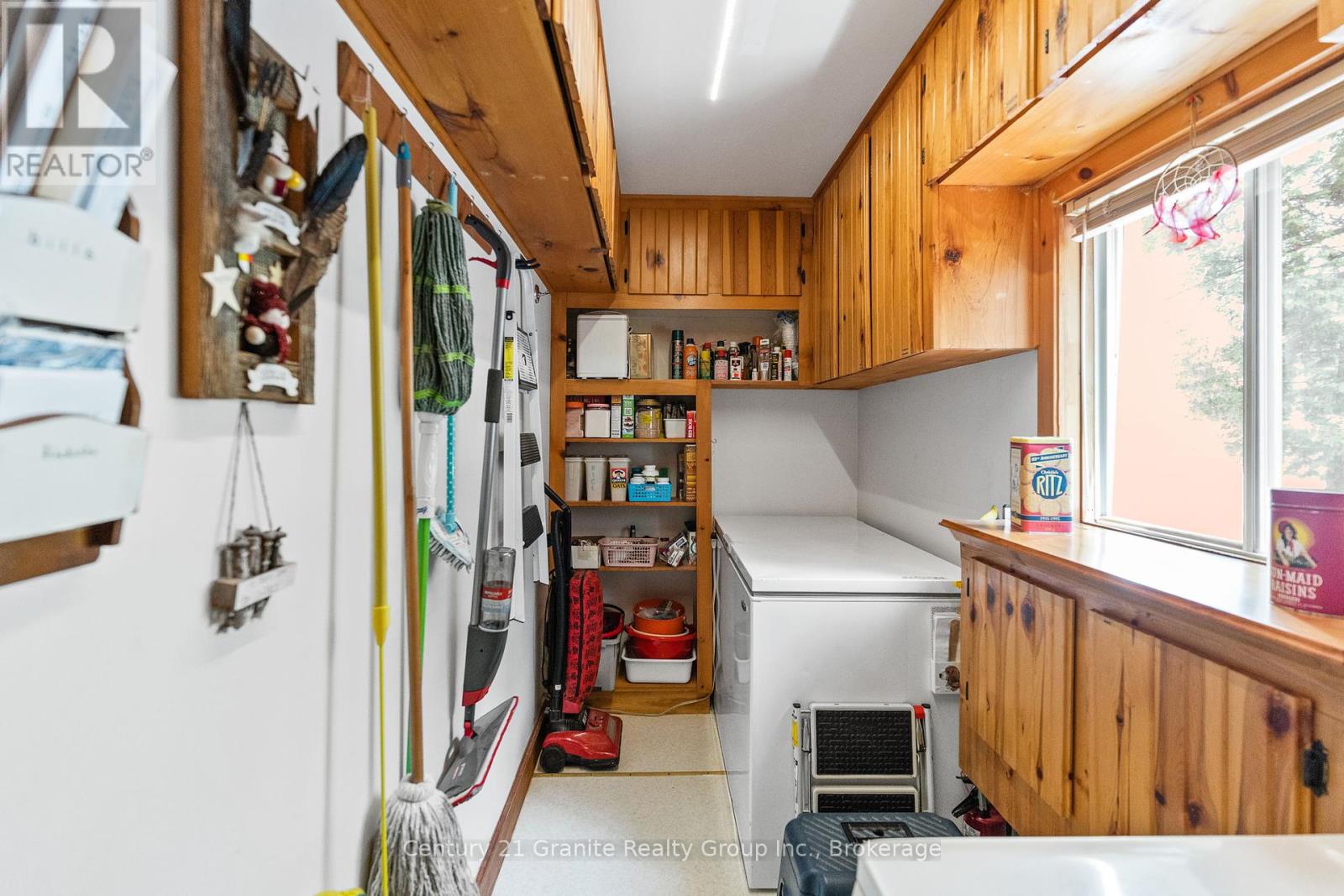 7575 Highway 35, Kawartha Lakes (Laxton/digby/longford), Ontario  K0M 2L0 - Photo 46 - X12317347