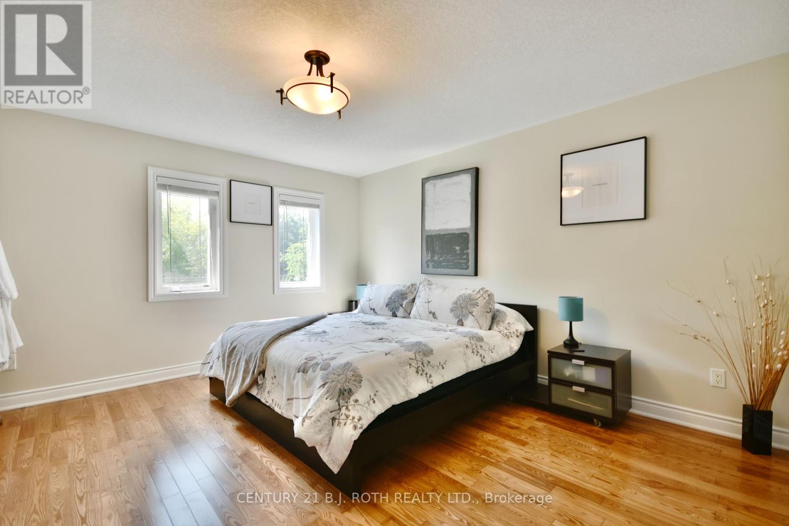 12 Lloyd Cook Drive E, Springwater (Snow Valley), Ontario  L0L 1Y3 - Photo 17 - S12317238