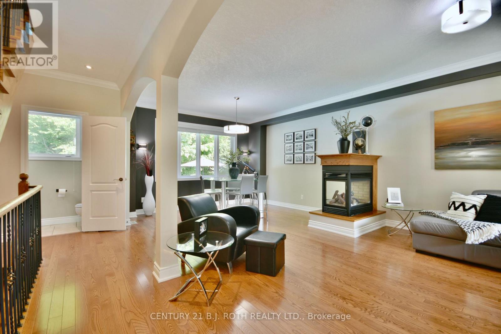 12 Lloyd Cook Drive E, Springwater (Snow Valley), Ontario  L0L 1Y3 - Photo 7 - S12317238