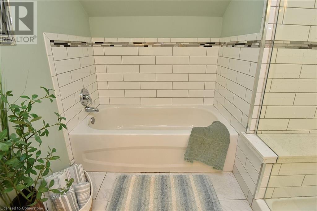 4 Sun Avenue, Dundas, Ontario  L9H 5A5 - Photo 27 - 40756344