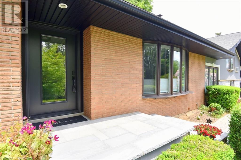 4 Sun Avenue, Dundas, Ontario  L9H 5A5 - Photo 8 - 40756344