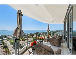 1601 1500 MARTIN STREET, White Rock, British Columbia