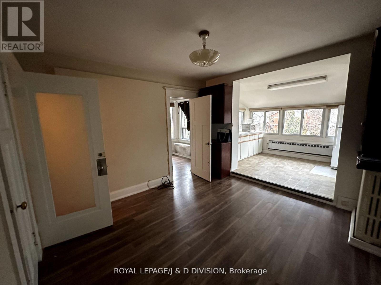 165 High Park Avenue, Toronto, Ontario  M6P 2S3 - Photo 19 - W12317190