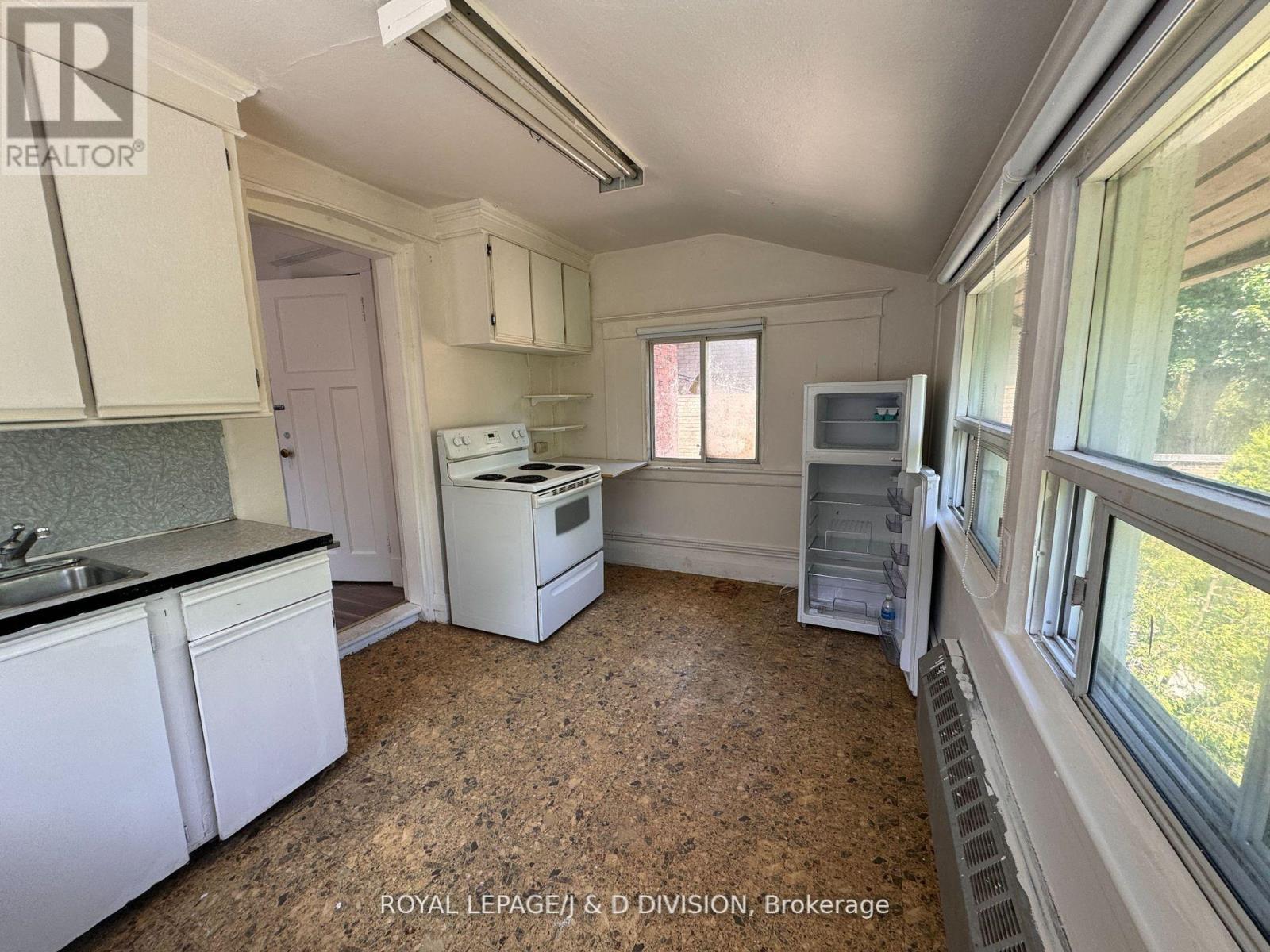 165 High Park Avenue, Toronto, Ontario  M6P 2S3 - Photo 24 - W12317190