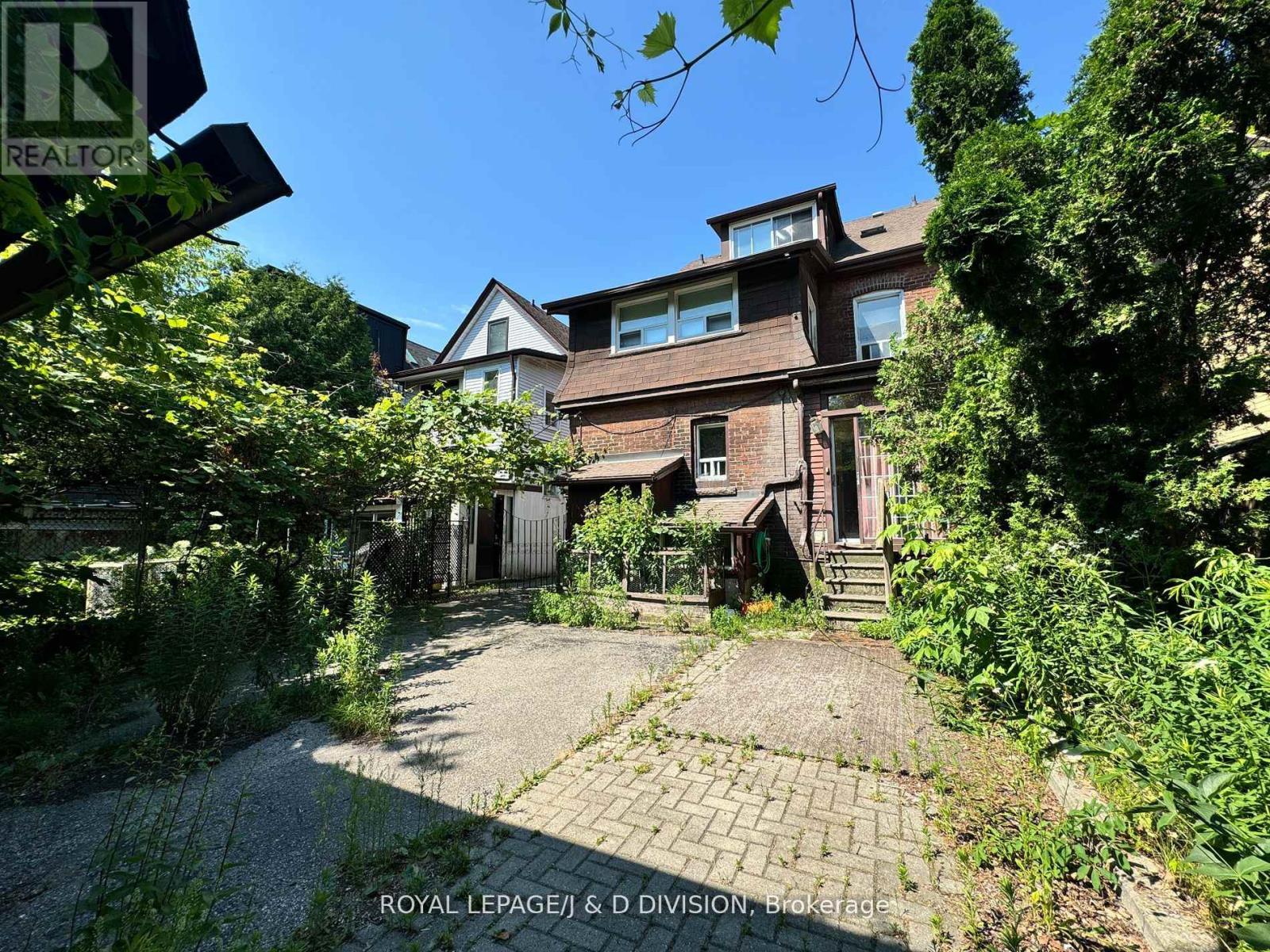 165 High Park Avenue, Toronto, Ontario  M6P 2S3 - Photo 6 - W12317190