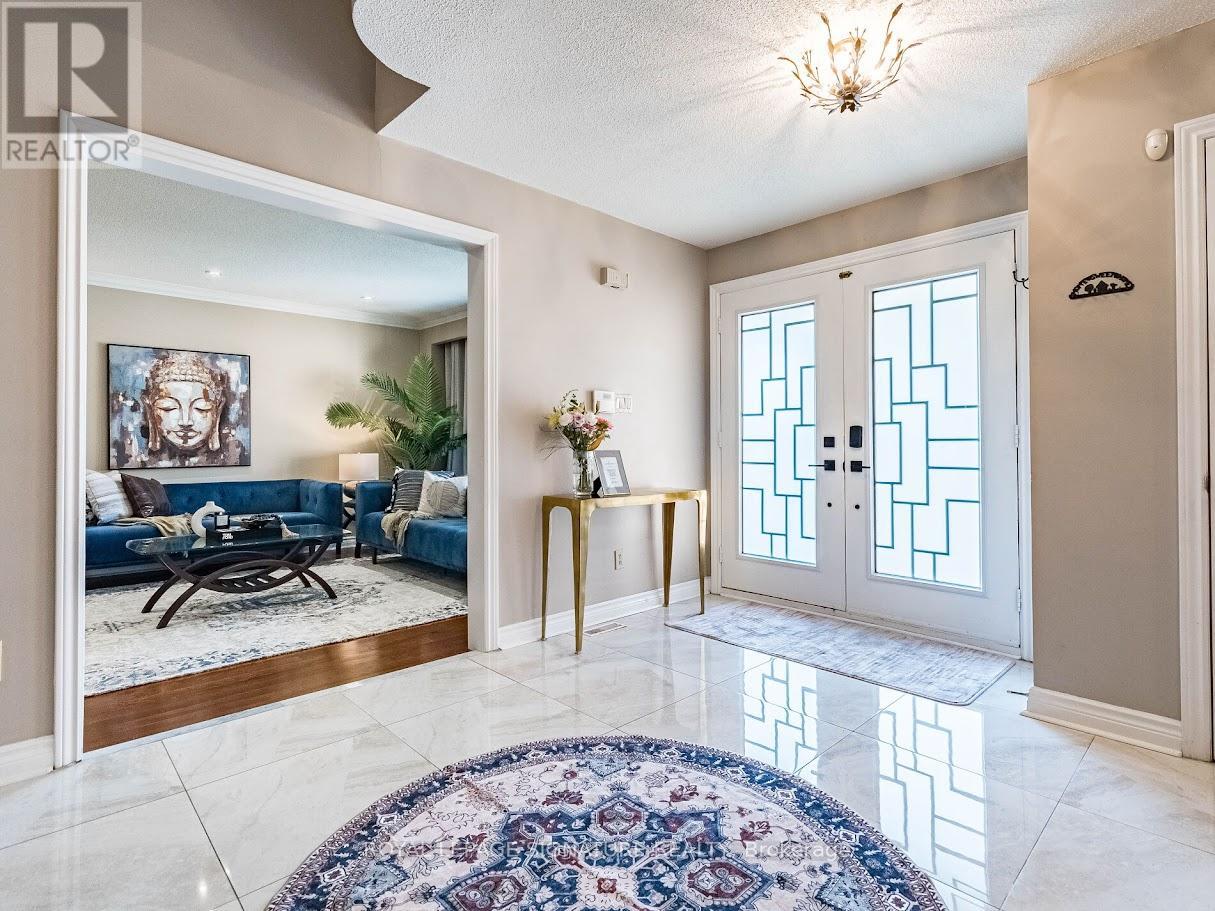 Property at 1206 GLENASHTON DRIVE image 4
