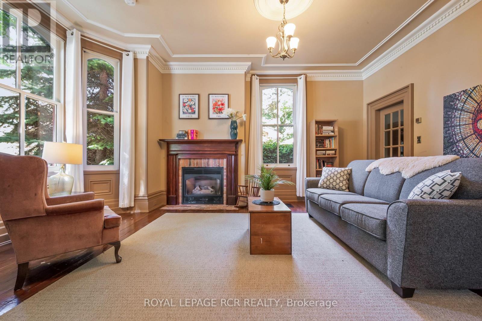 Property at 67 ZINA STREET image 3