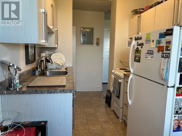 Property at 1205 1501 QUEENSWAY image 2