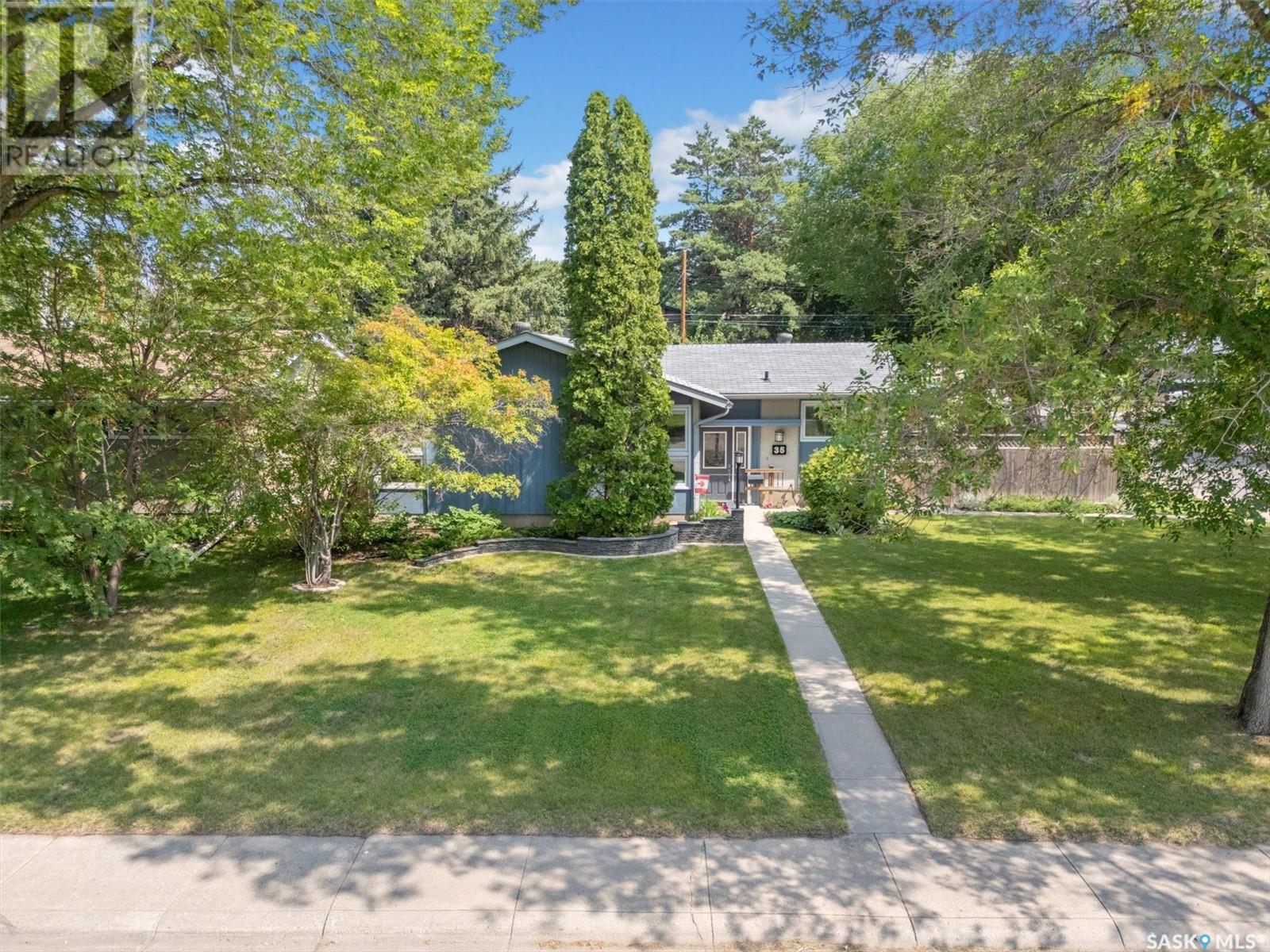 35 Spinks Drive, Saskatoon, Saskatchewan  S7H 3W9 - Photo 3 - SK014226