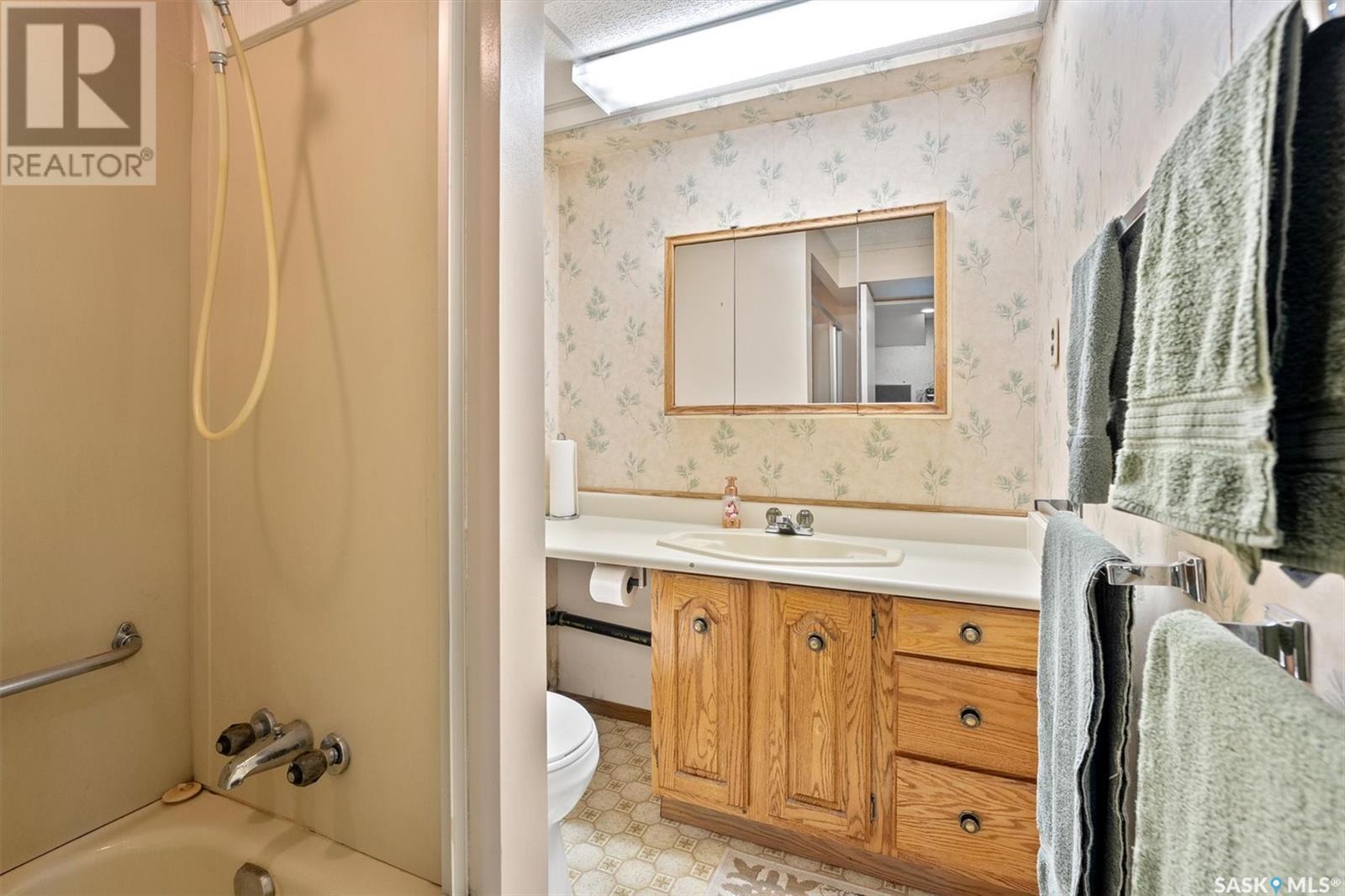 35 Spinks Drive, Saskatoon, Saskatchewan  S7H 3W9 - Photo 32 - SK014226