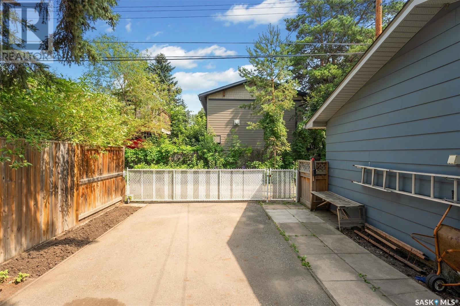 35 Spinks Drive, Saskatoon, Saskatchewan  S7H 3W9 - Photo 39 - SK014226