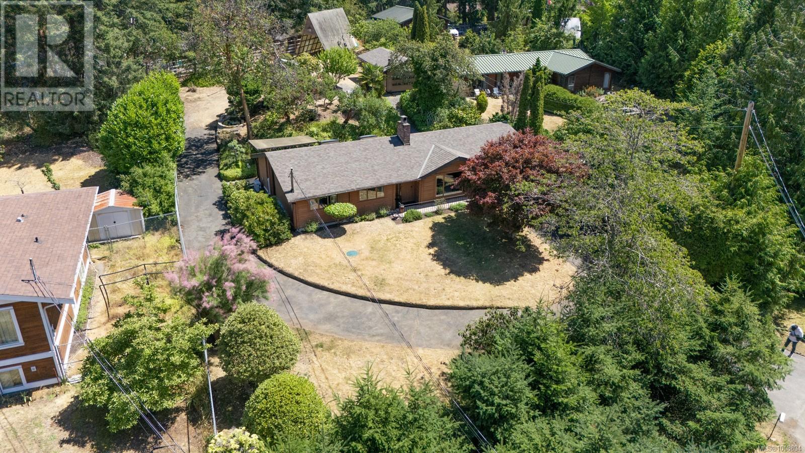 Property at 1600 Seacrest Rd image 2