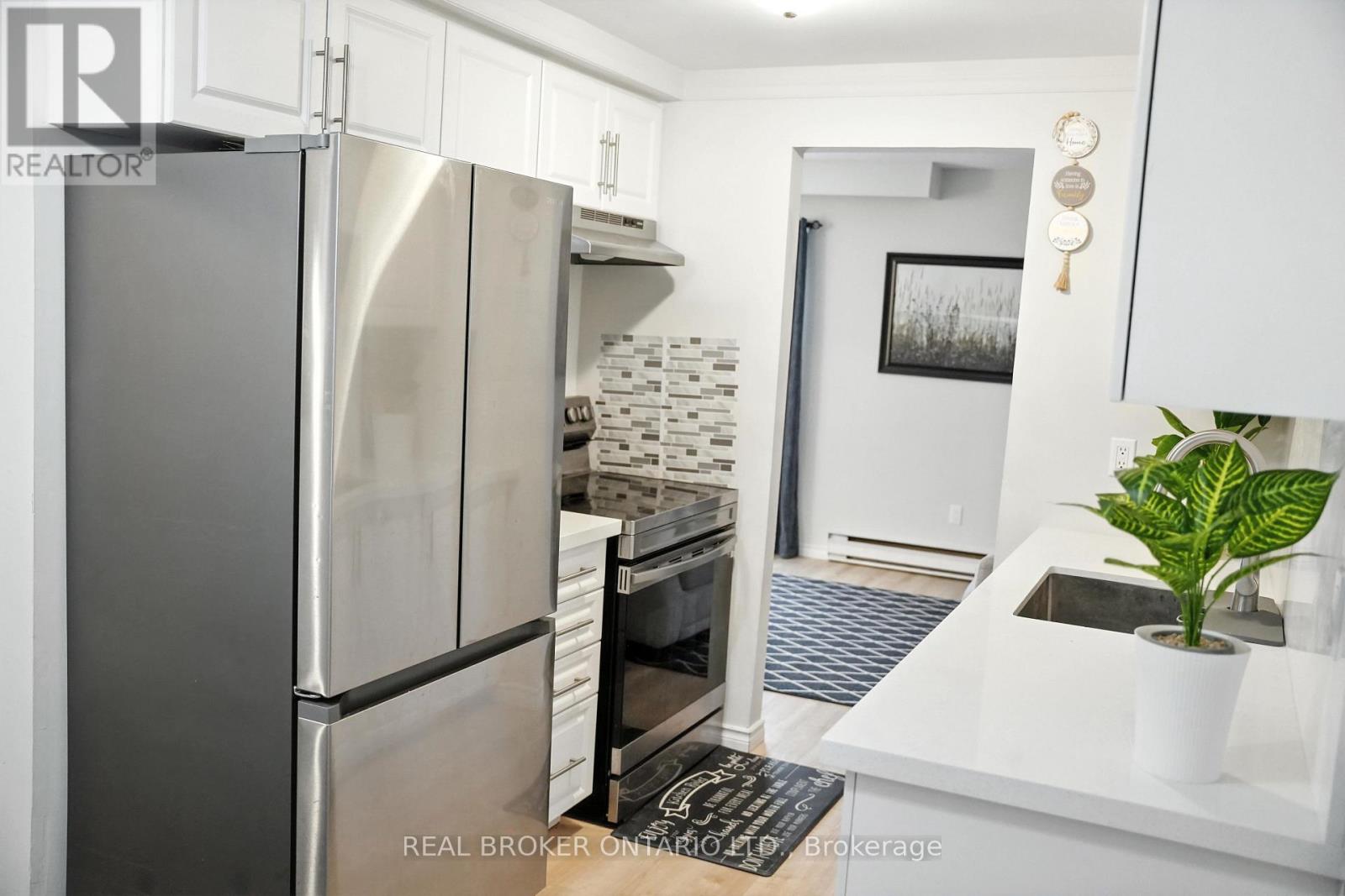 Property at 19 - 350 CAMELOT COURT image 4