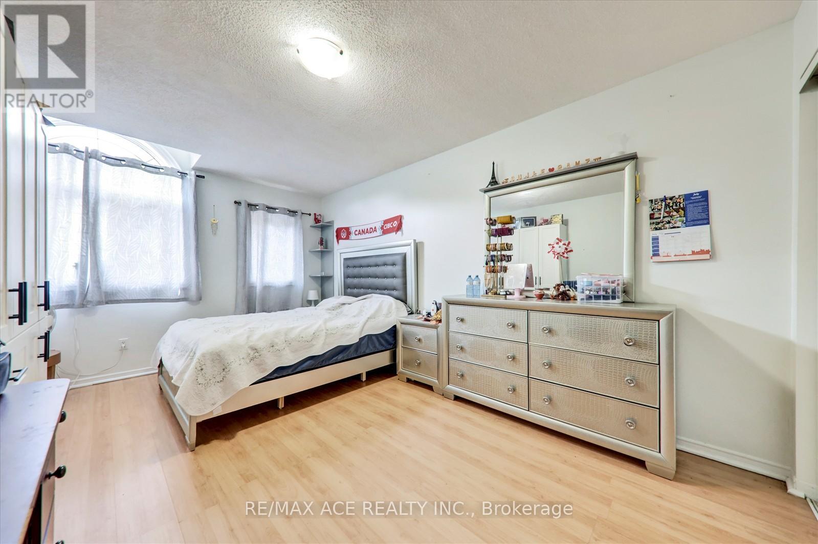 17 Kenborough Court, Markham, Ontario  L3S 3P3 - Photo 22 - N12317271