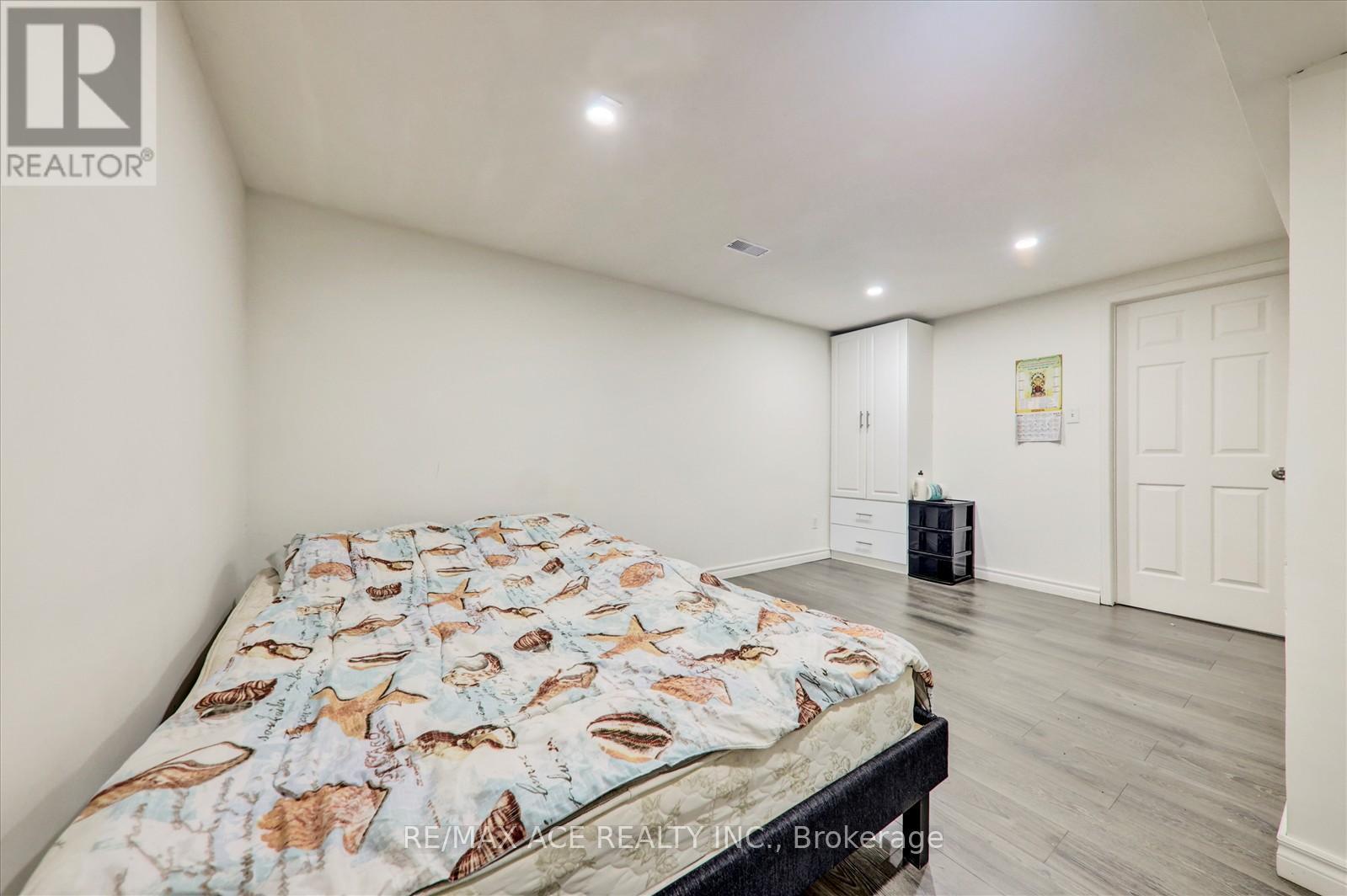 17 Kenborough Court, Markham, Ontario  L3S 3P3 - Photo 30 - N12317271