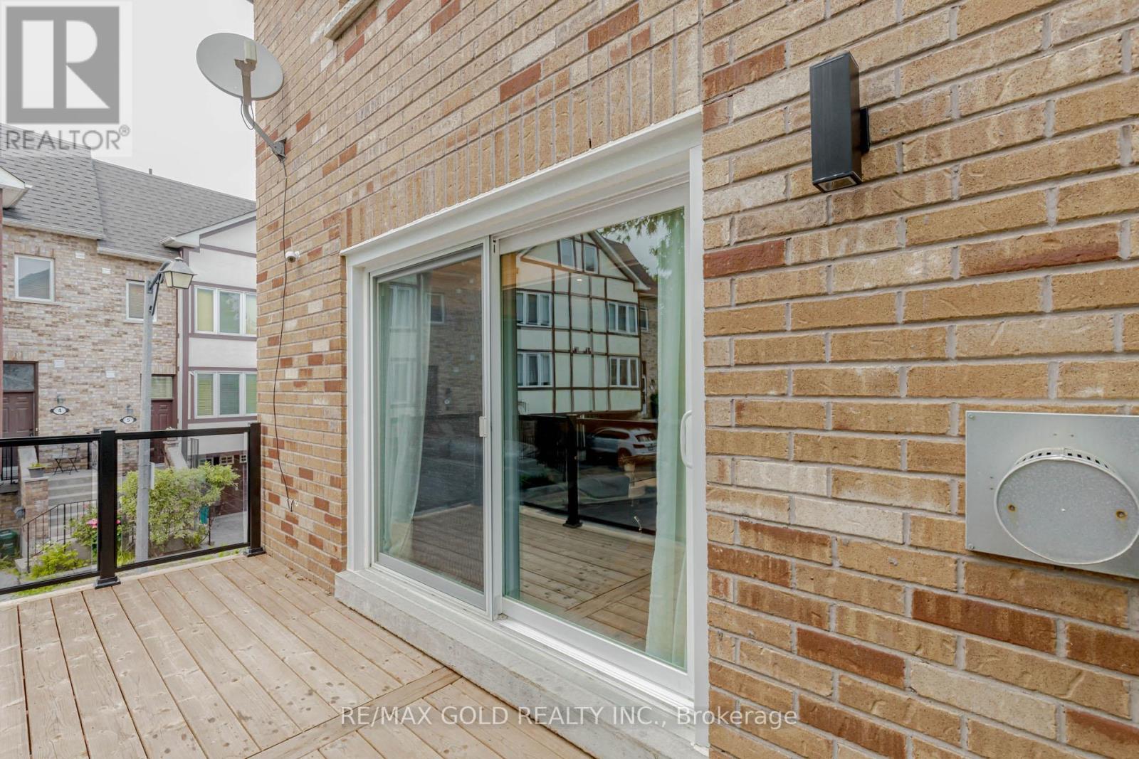 24 Wallace Street, Vaughan, Ontario  L4L 2P3 - Photo 21 - N12317274