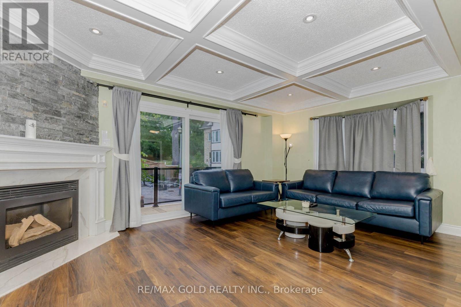 24 Wallace Street, Vaughan, Ontario  L4L 2P3 - Photo 8 - N12317274