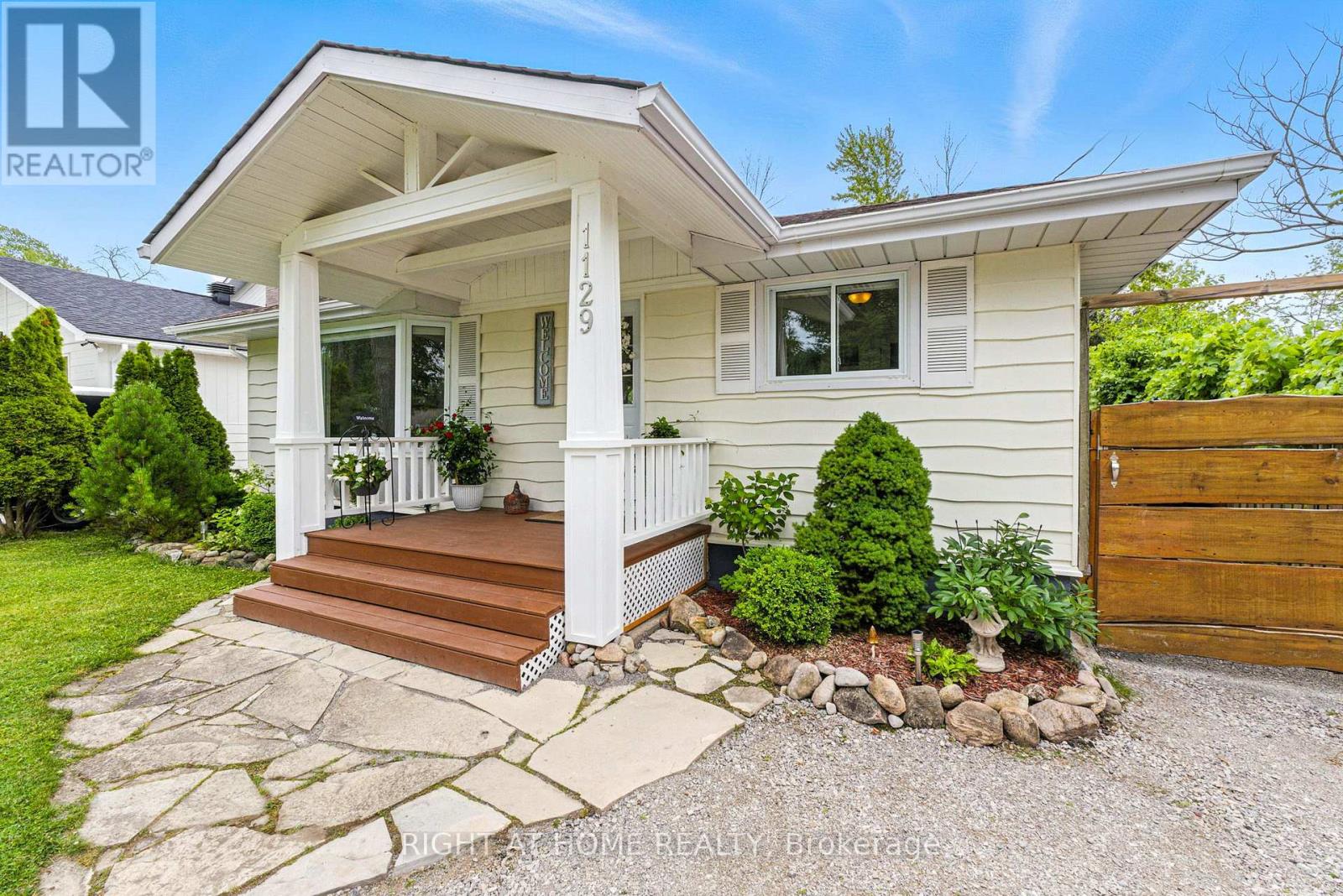 Property at 1129 LINDY LANE image 4